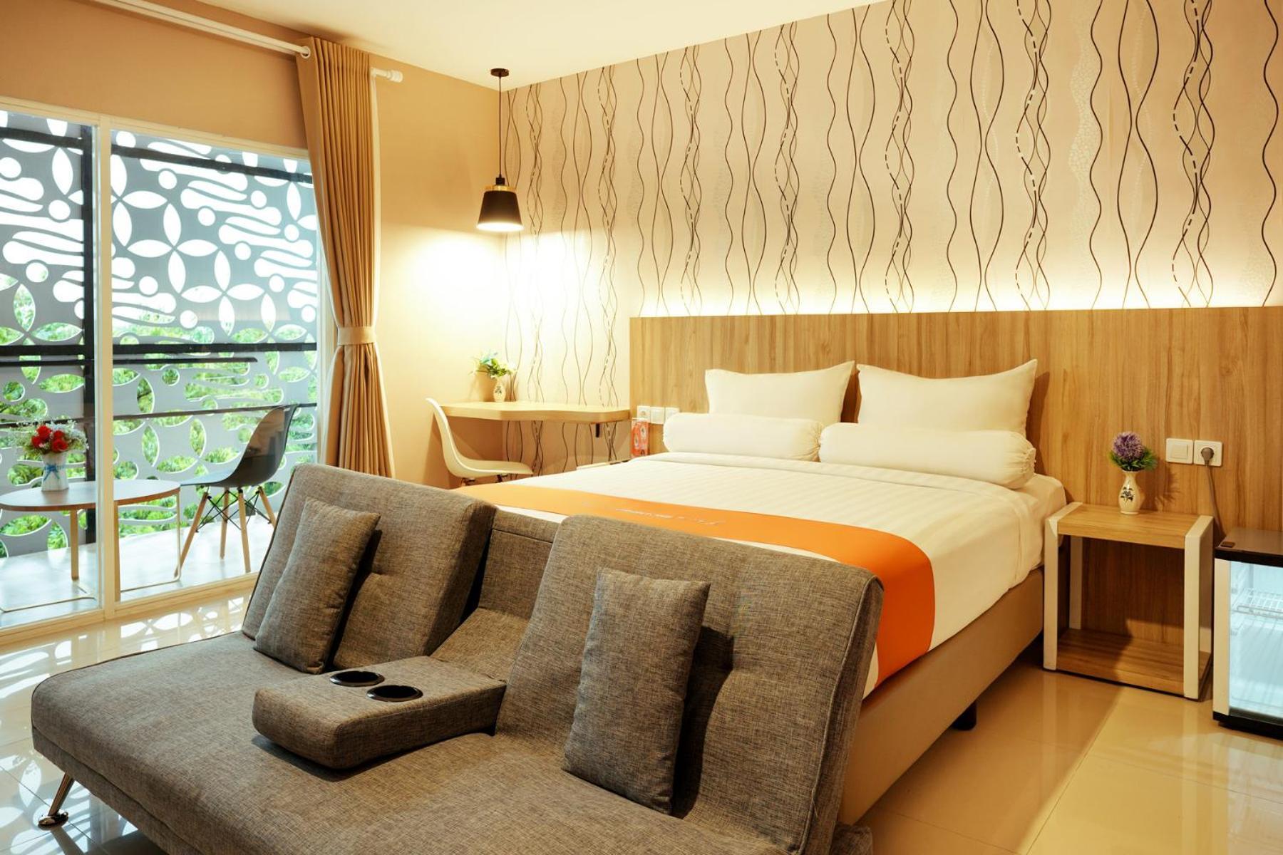 Front One Hotel Sragen 外观 照片