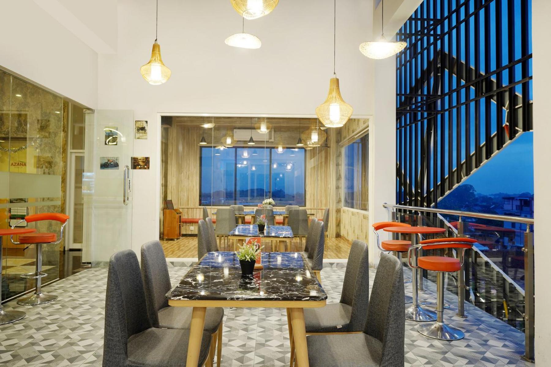 Front One Hotel Sragen 外观 照片