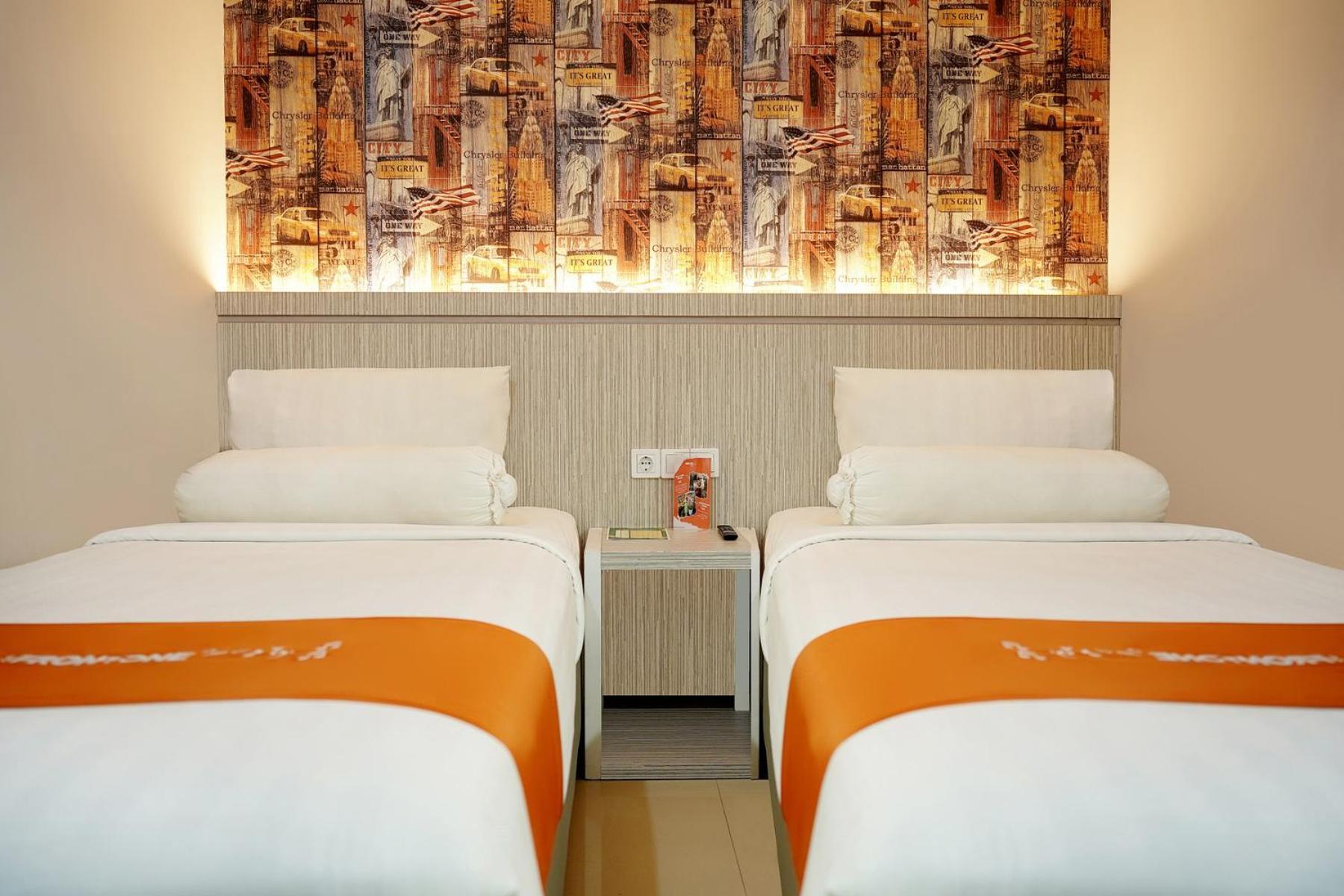 Front One Hotel Sragen 外观 照片